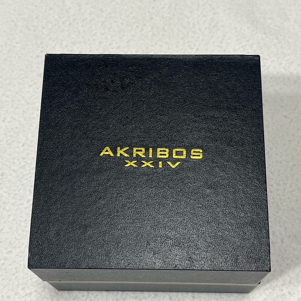 Akribos XXIV Silver and Pink Women's Watch - Picture 4 of 4
